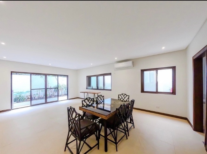 Villa For Rent in San Lorenzo