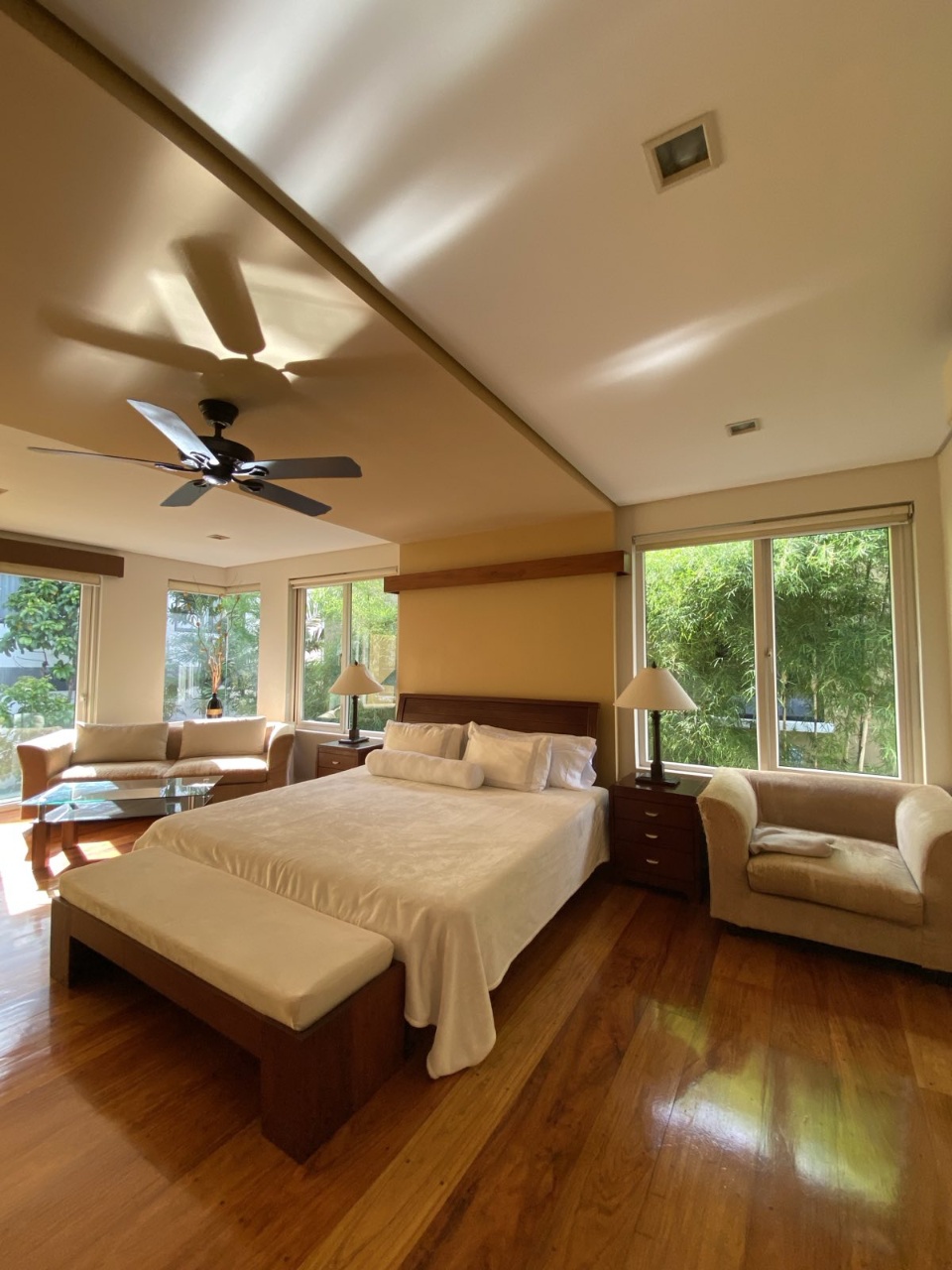Apartment For Rent in Ayala Alabang