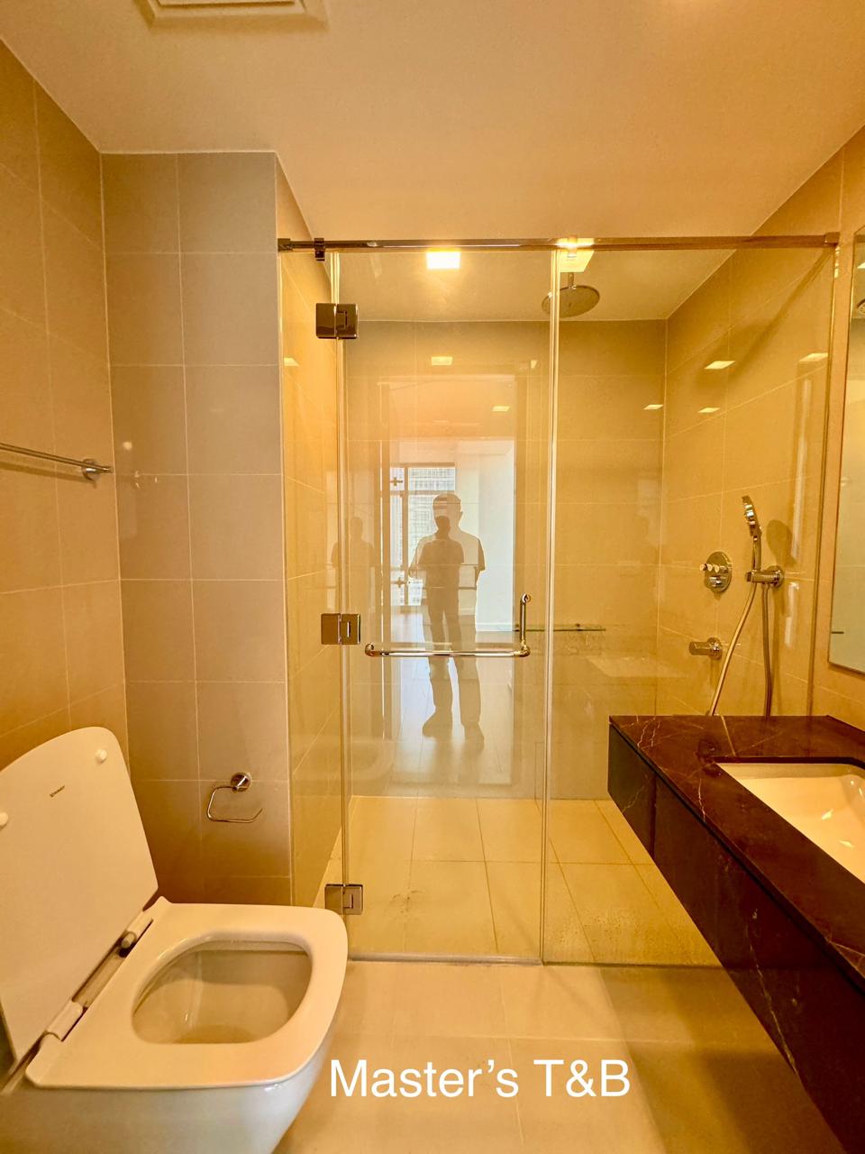 Apartment For Sale in Bonifacio Global City