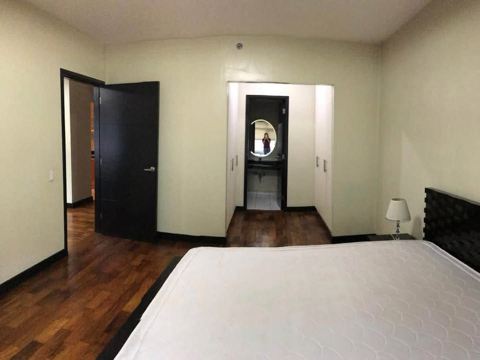 ONE SERENDRA
