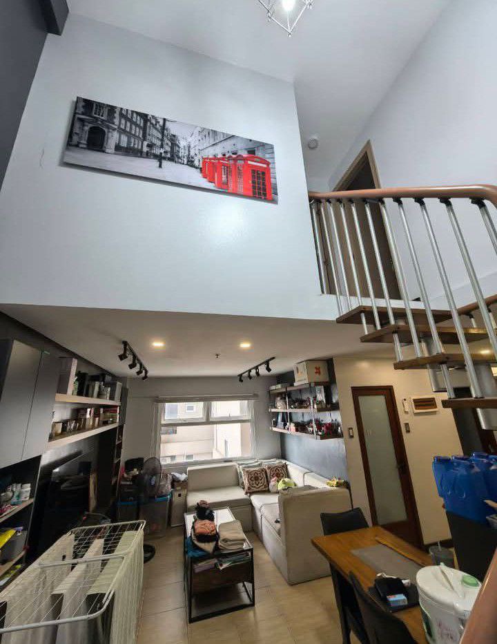 Apartment For Sale in Shaw Boulevard