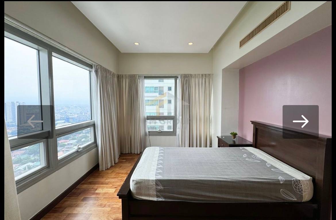 THE RESIDENCES AT GREENBELT
