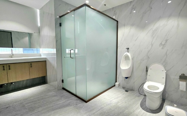 Office For Rent in McKinley Hill