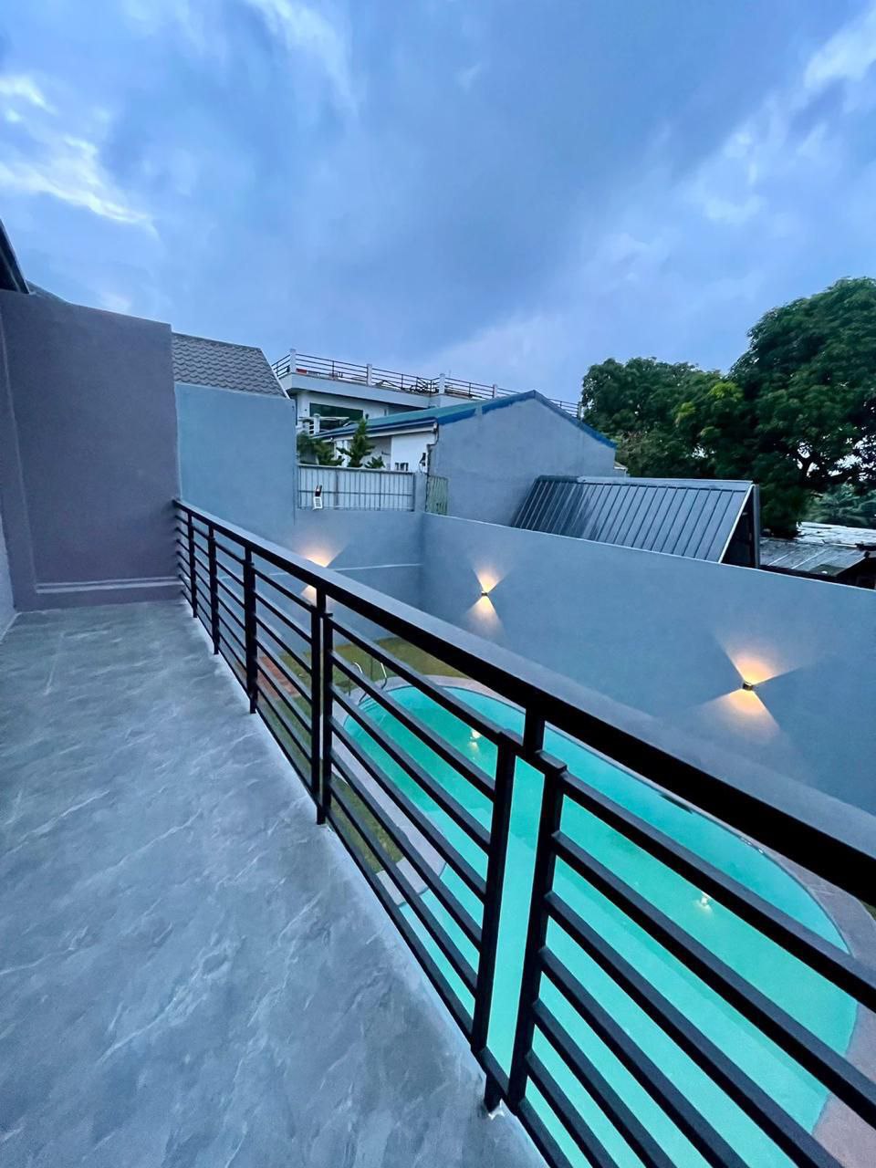 GREENWOODS EXECUTIVE VILLAGE