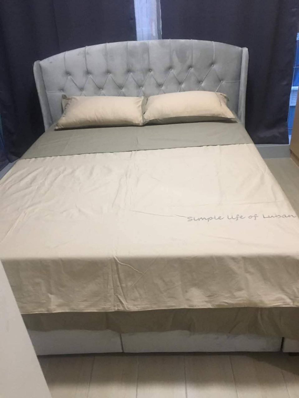 UPTOWN PARKSUITES