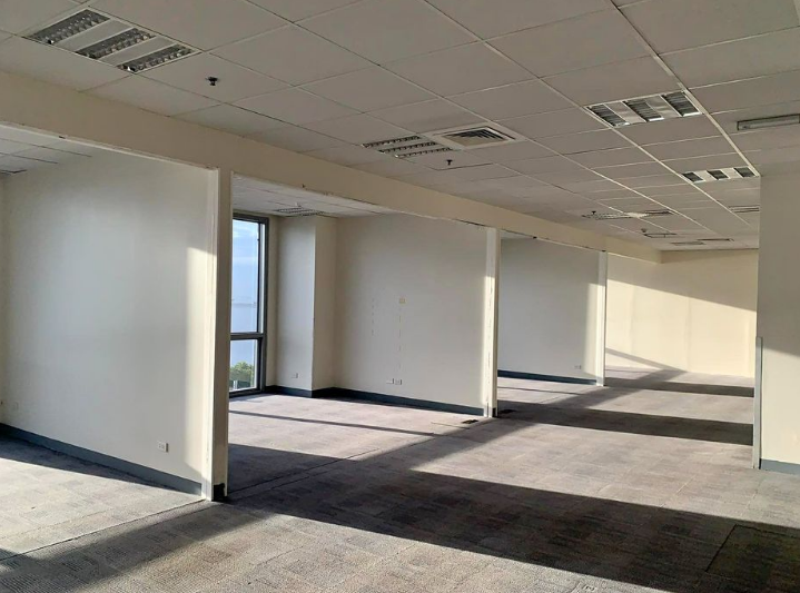 Office For Rent in Pasay Rotonda