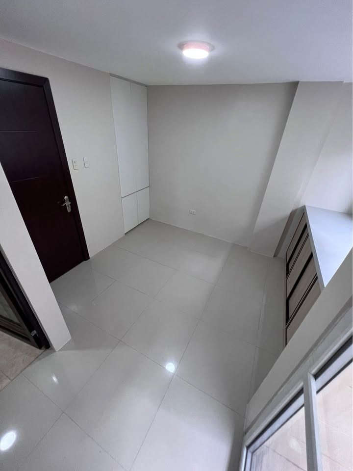 Mandaluyong Townhouse