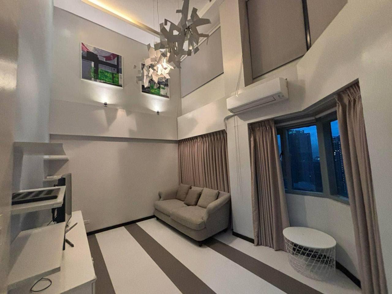 Apartment For Rent in McKinley Hill