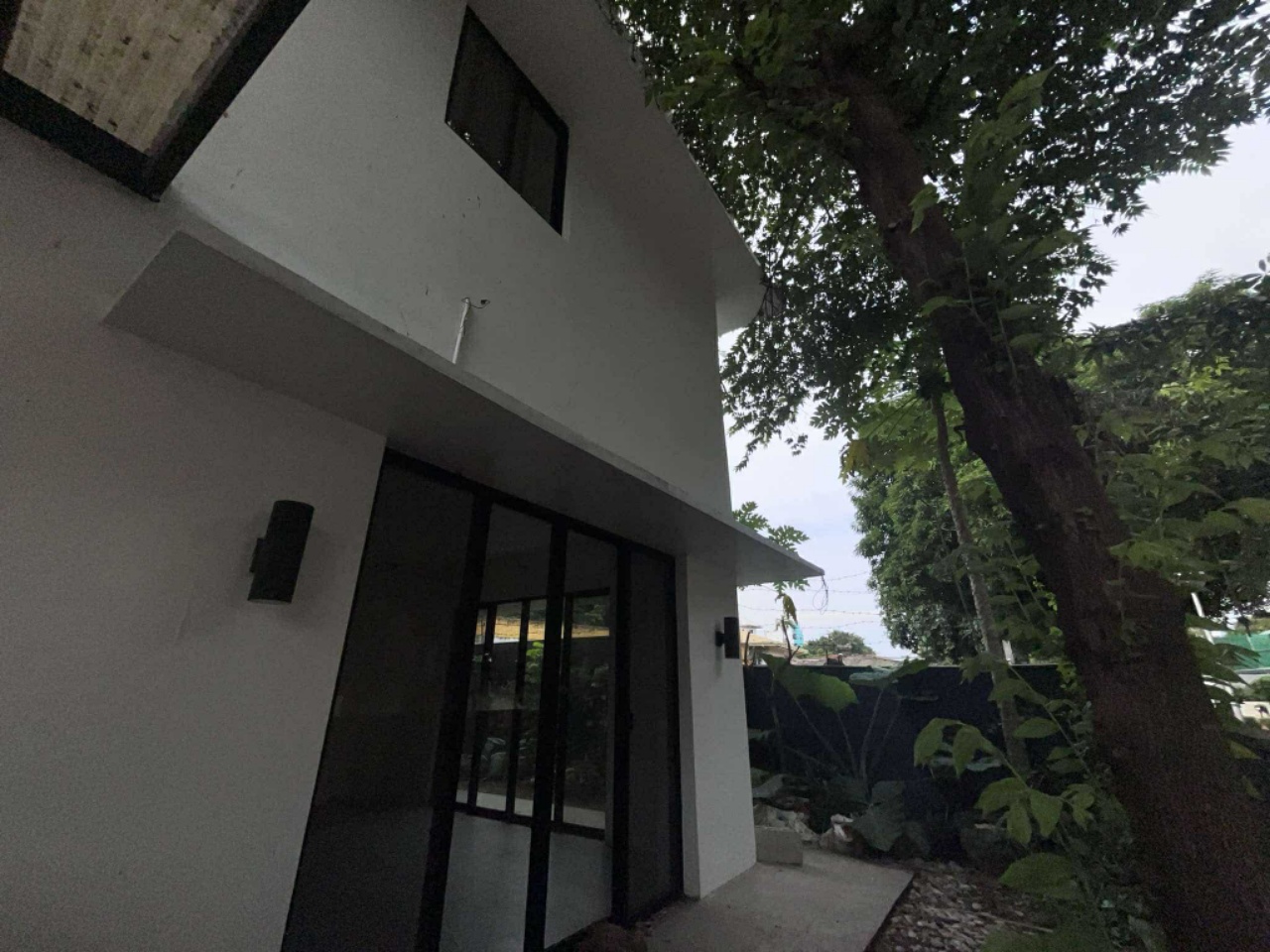 Condo For Rent in Magallanes
