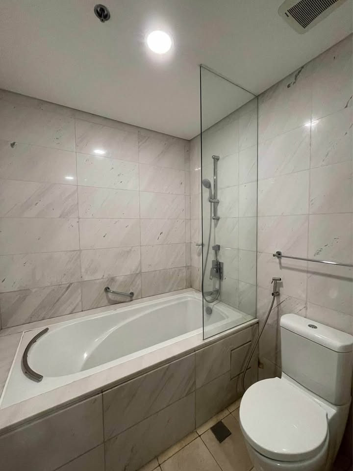 GRAND HYATT MANILA  RESIDENCES