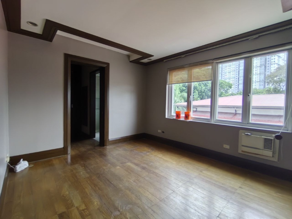 Villa For Rent in San Lorenzo