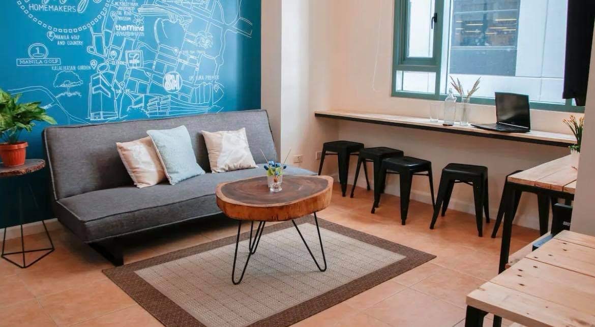 Apartment For Sale in McKinley Hill