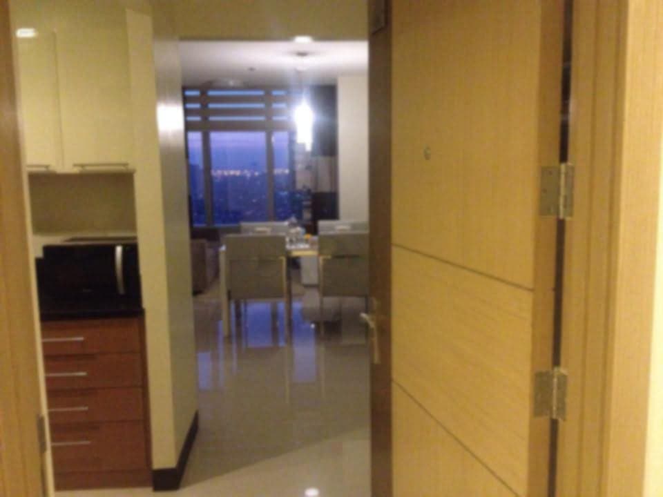 Condo For Rent in Salcedo Village