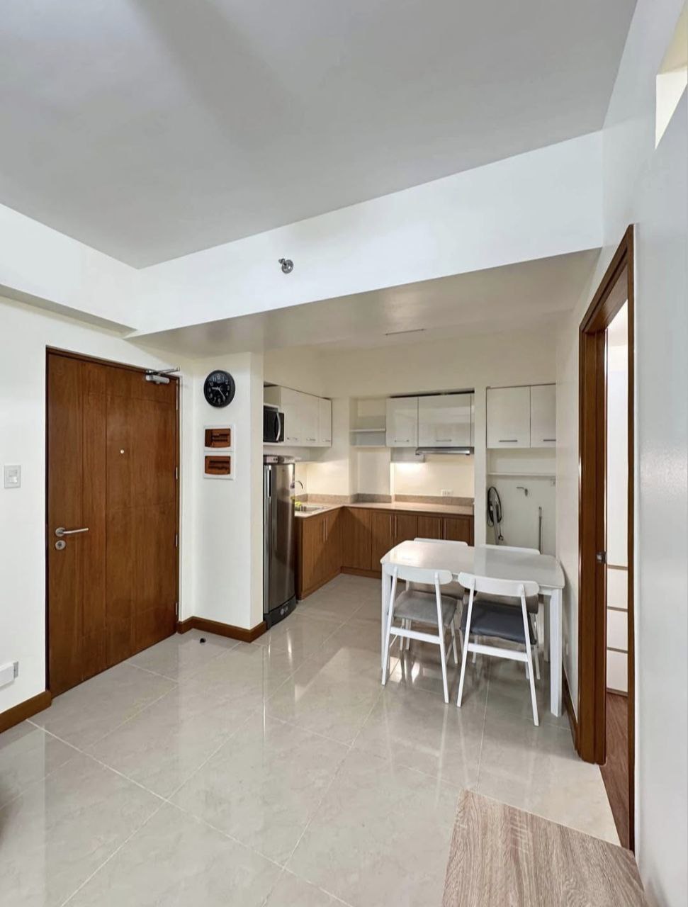 Apartment For Rent in Pasay Rotonda
