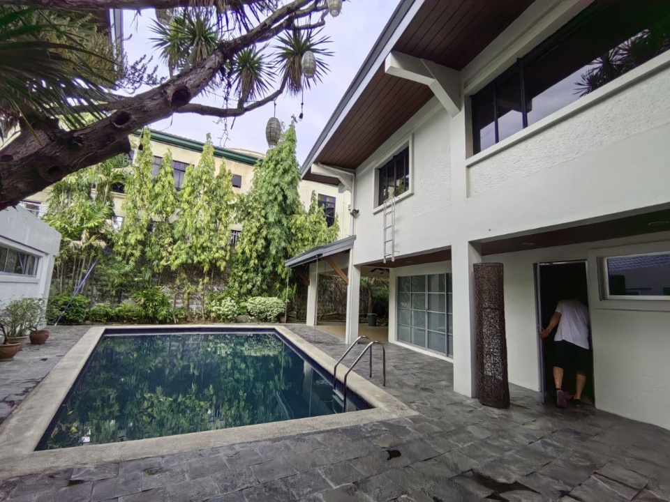 Villa For Rent in Dasmariñas