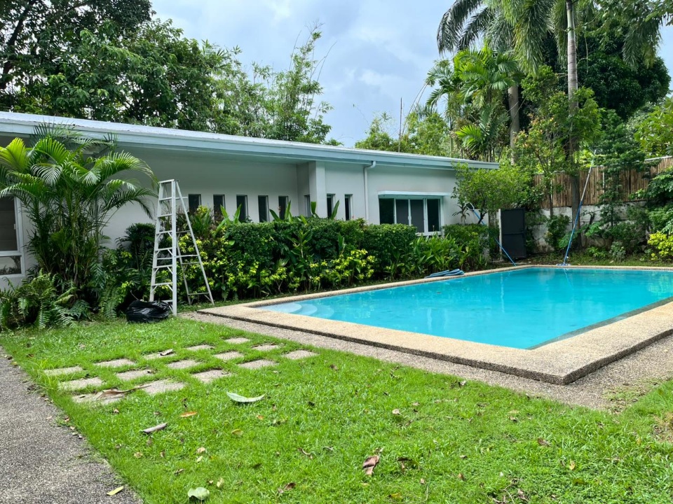 FORBES VILLAGE