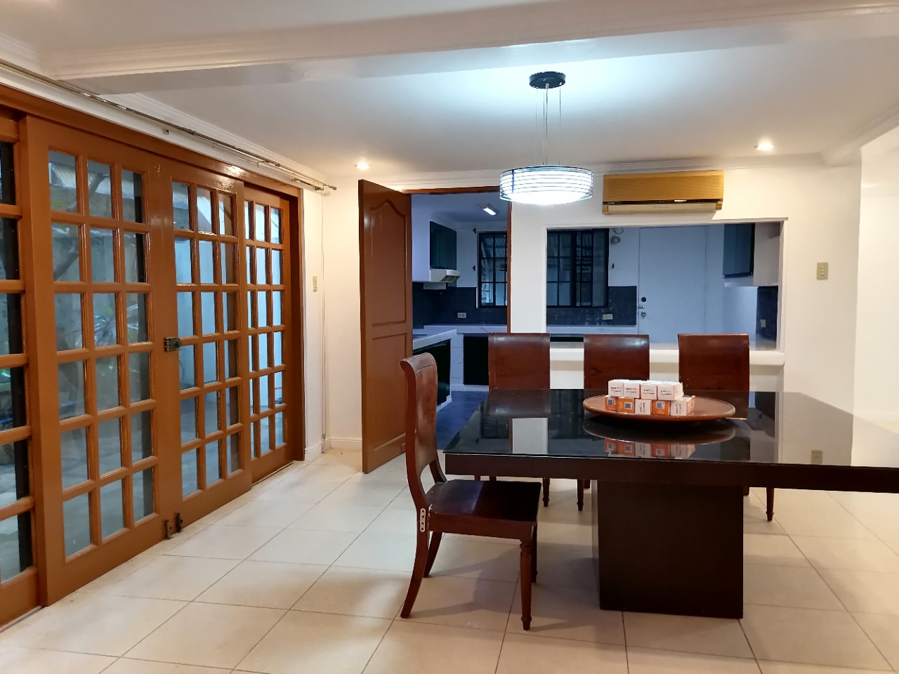 Villa For Rent in San Lorenzo