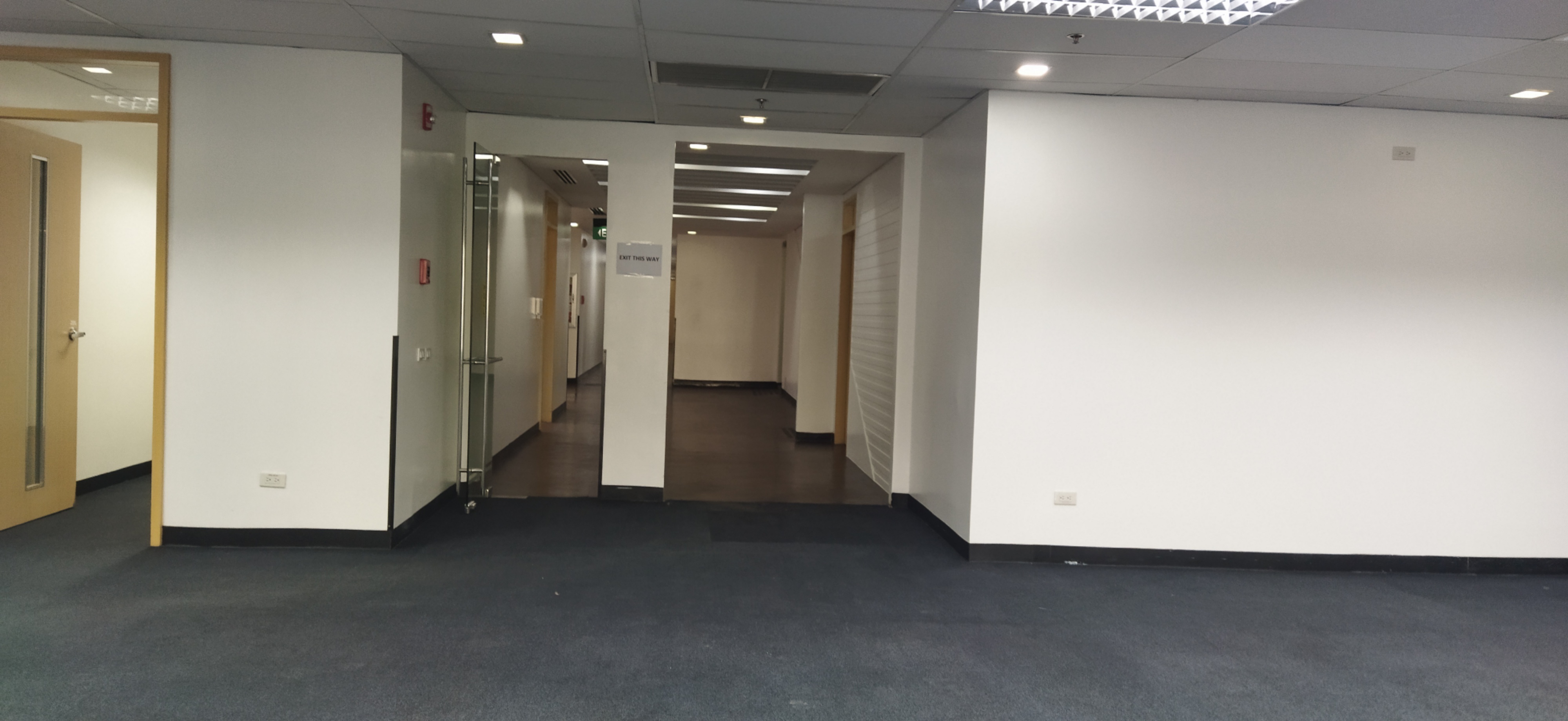 Office For Rent in Pasay Rotonda