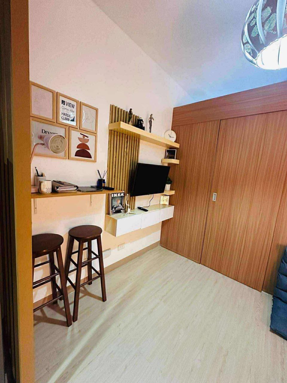 LUSH RESIDENCES