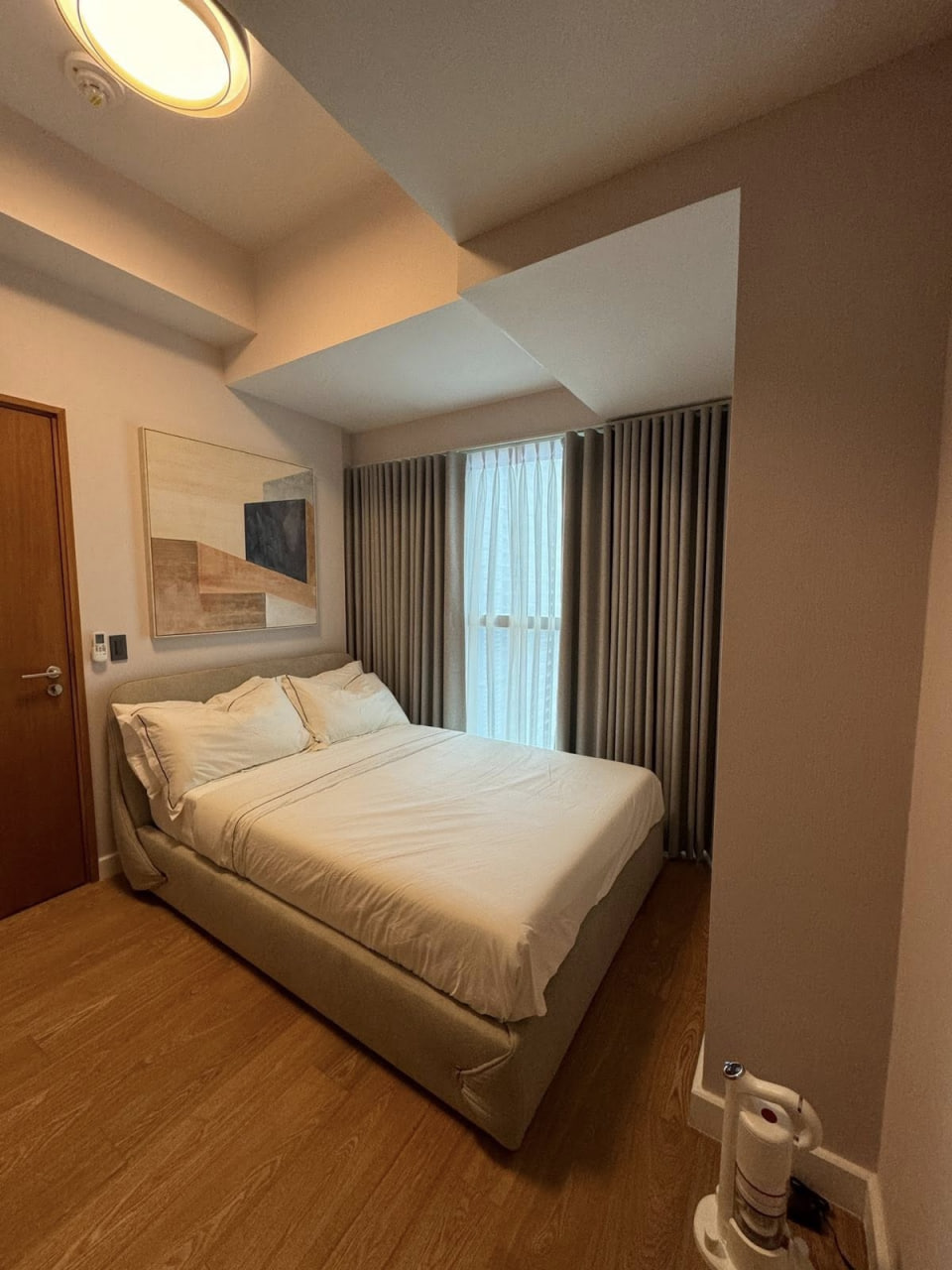 THE SEASONS RESIDENCES