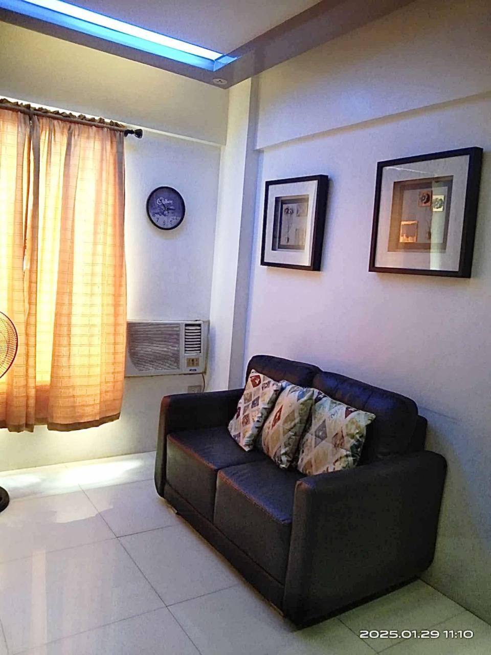 Apartment For Sale in Santa Ana