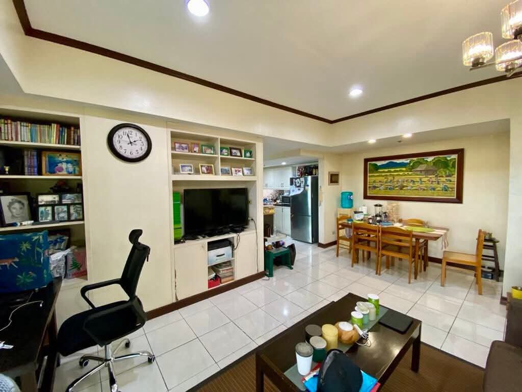 Apartment For Sale in Greenhills