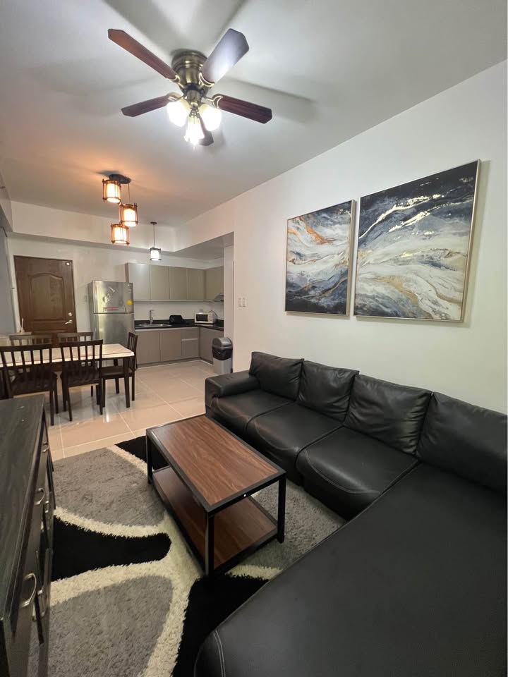Apartment For Rent in Legazpi Village