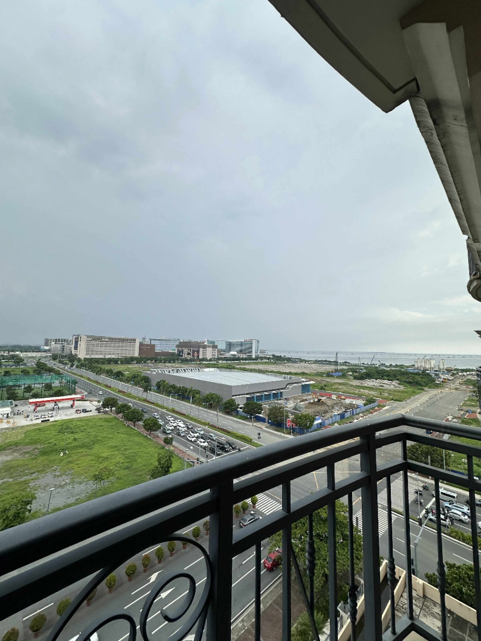 Condo For Rent in Tambo