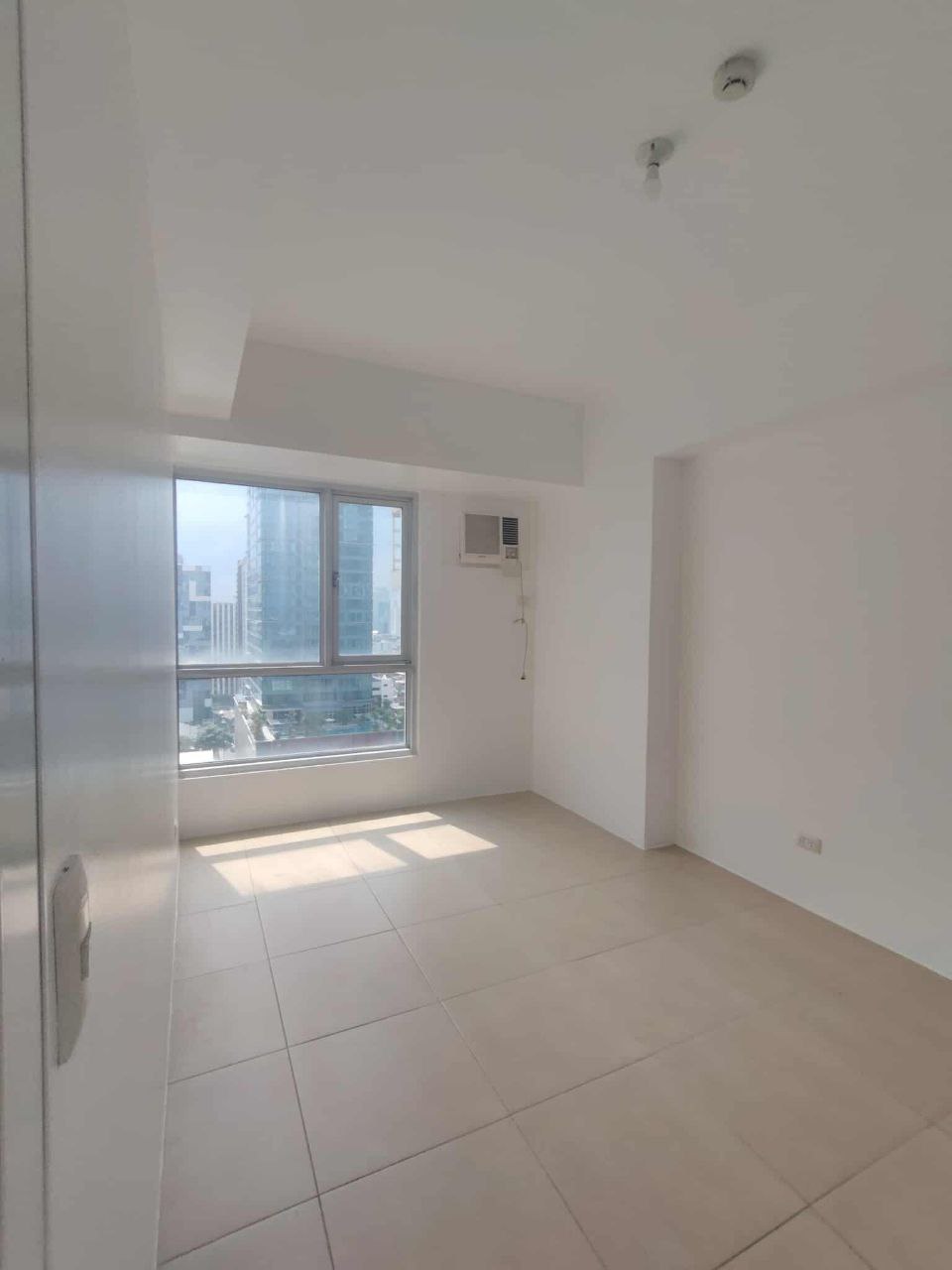 Condo For Rent in Bonifacio Global City