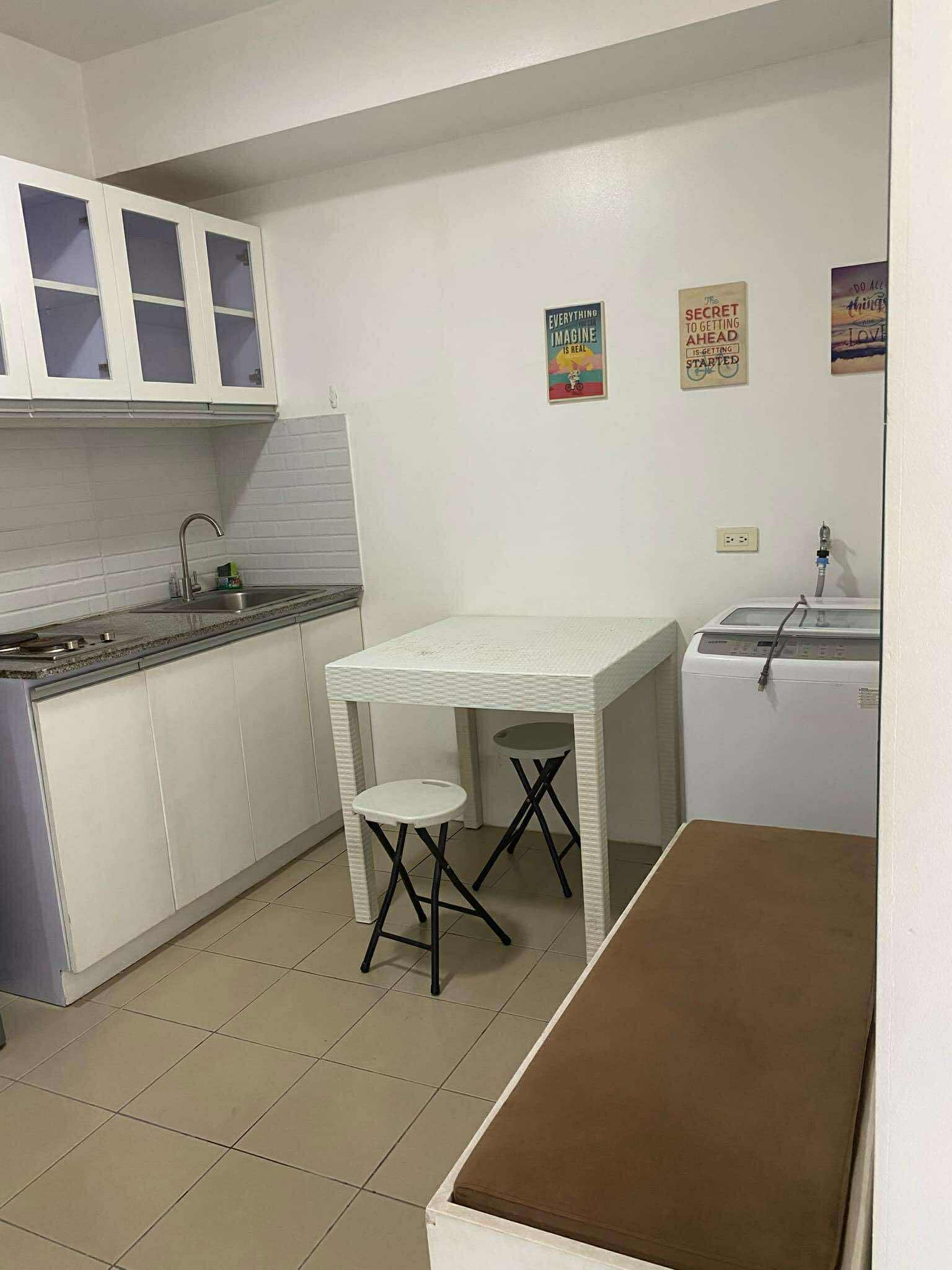 Condo  For Rent in Poblacion
