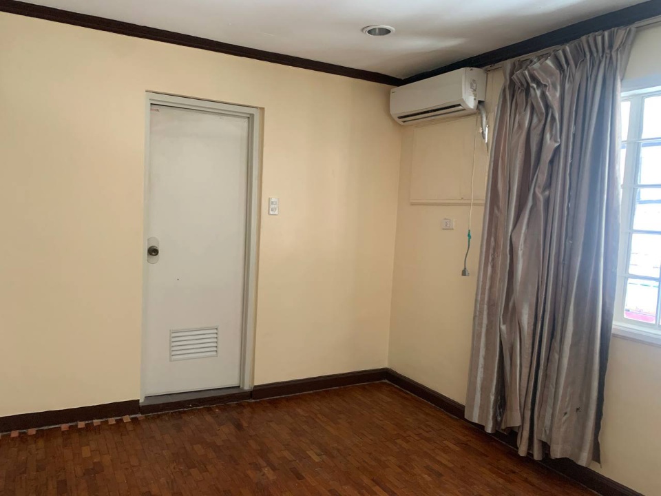 Villa For Rent in Tambo