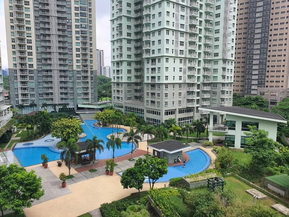 TWO SERENDRA