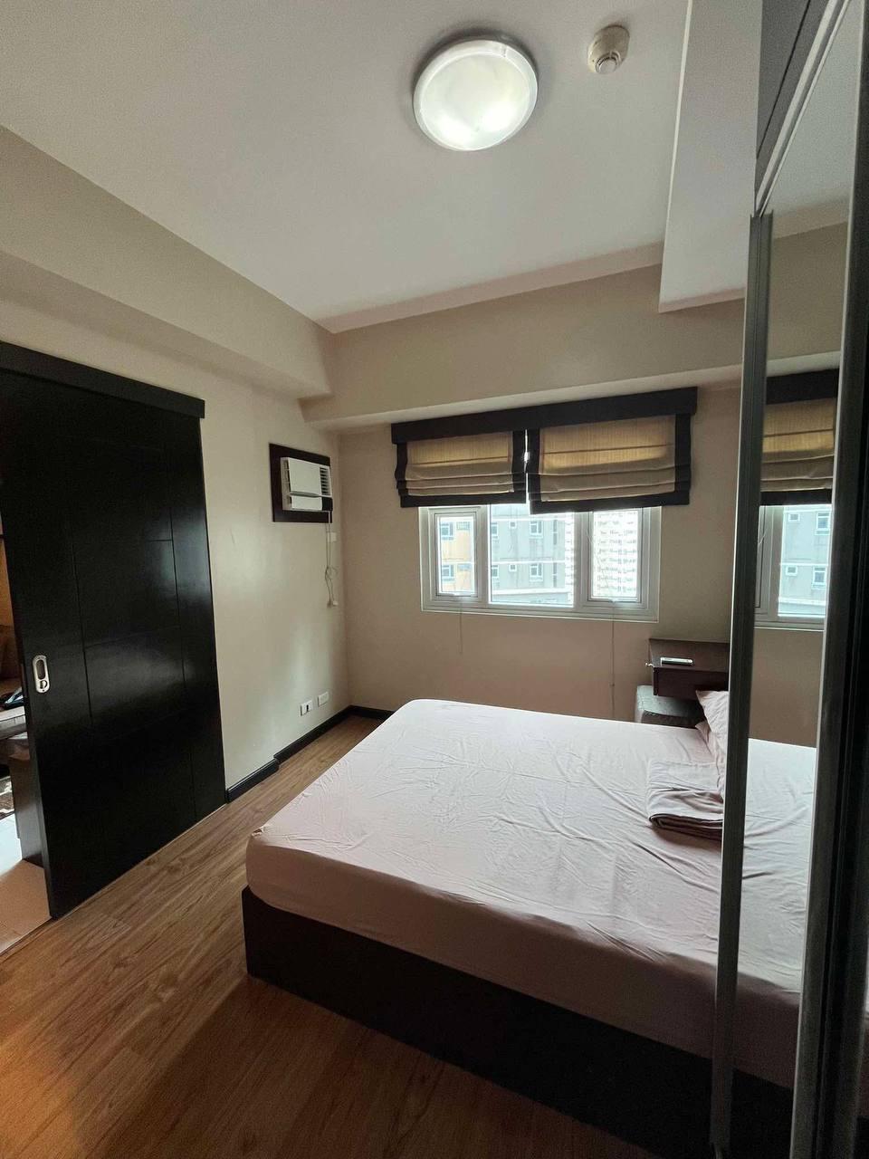 GATEWAY REGENCY STUDIOS