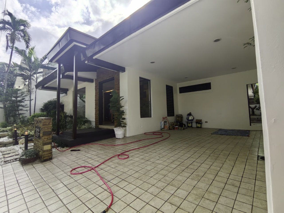 Condo For Rent in Magallanes
