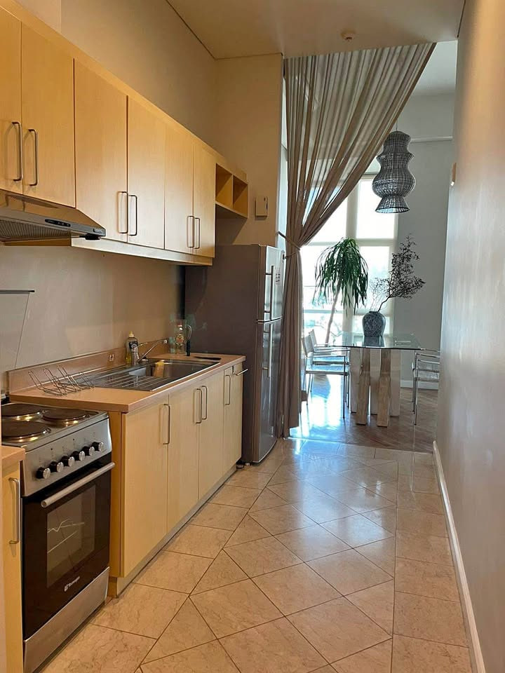 Condo For Rent in Rockwell