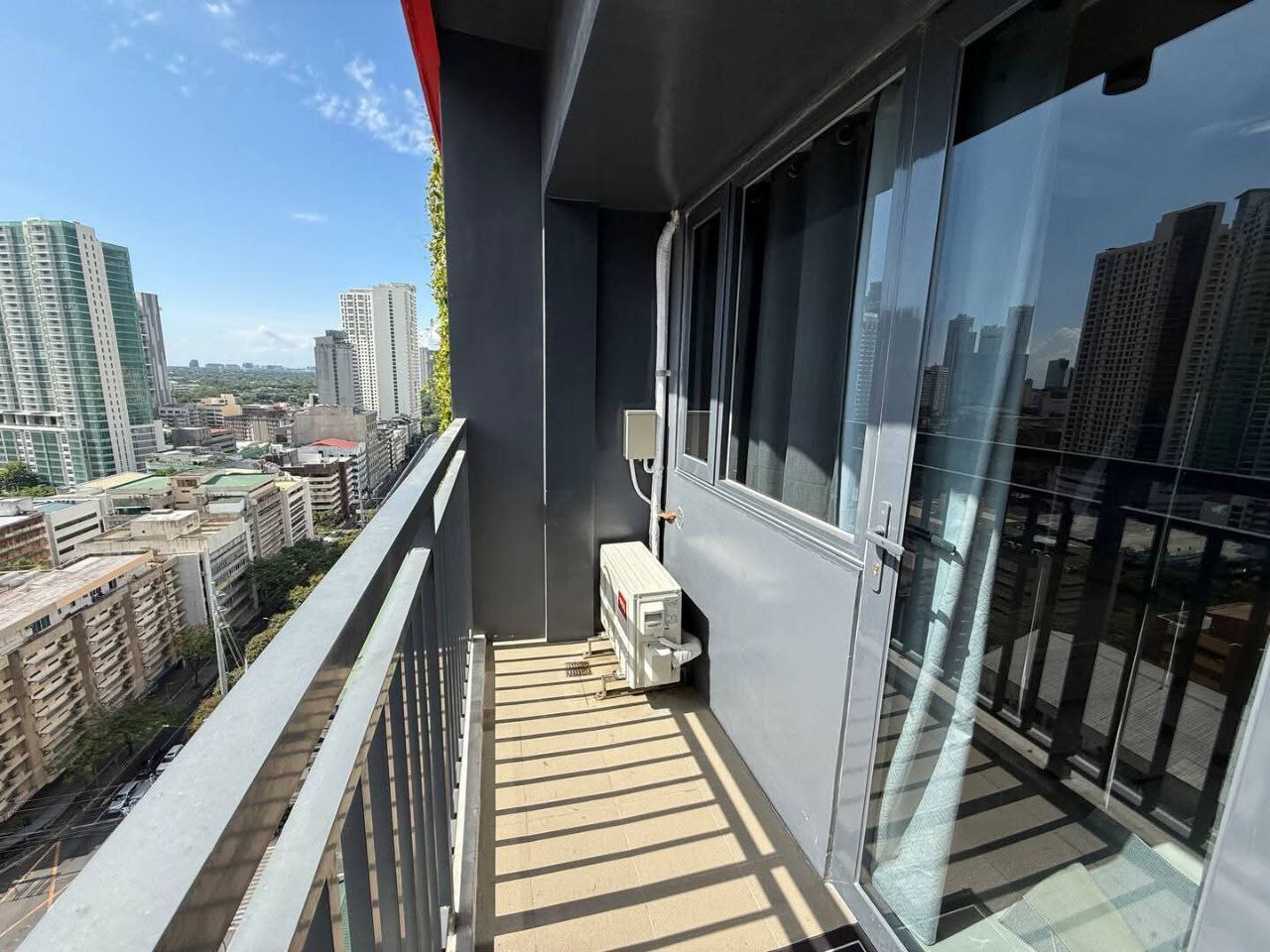 RED RESIDENCES