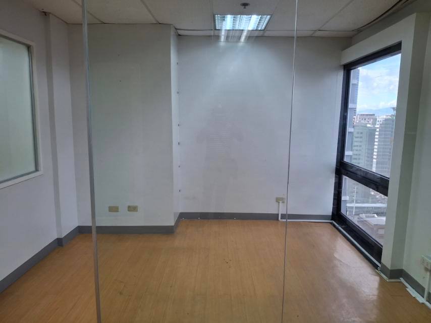 Office For Rent in Wack-Wack Greenhills