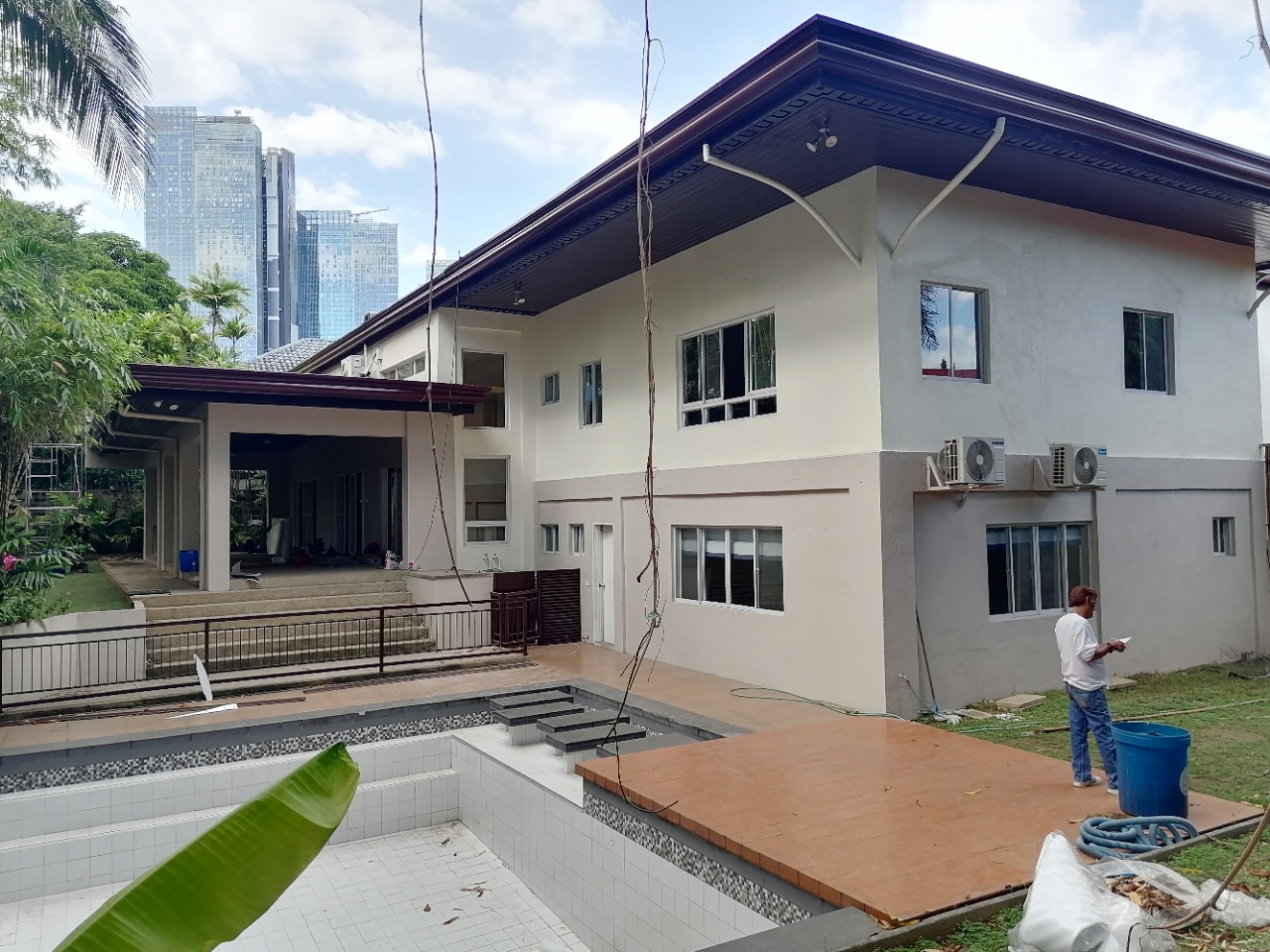 Villa For Rent in Urdaneta