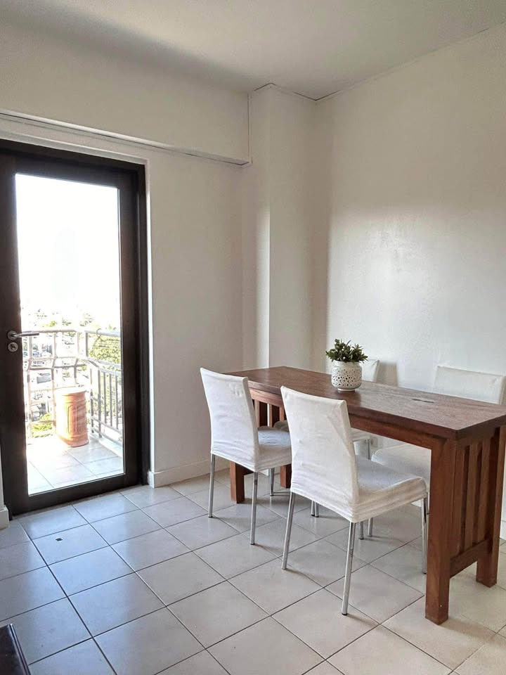 Apartment For Sale in Bonifacio Global City