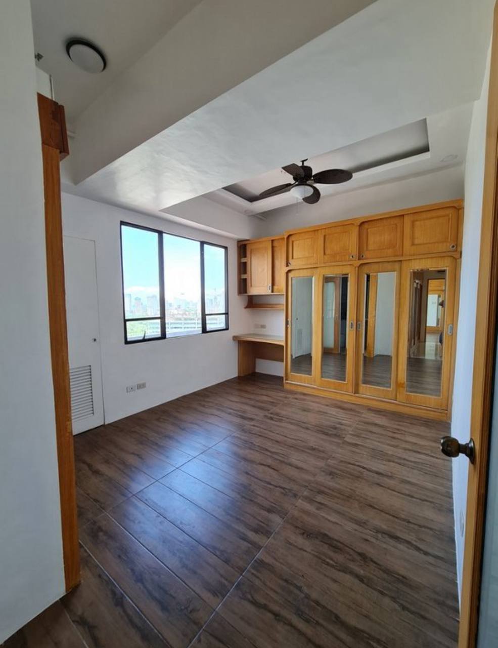 Apartment For Rent in Greenhills
