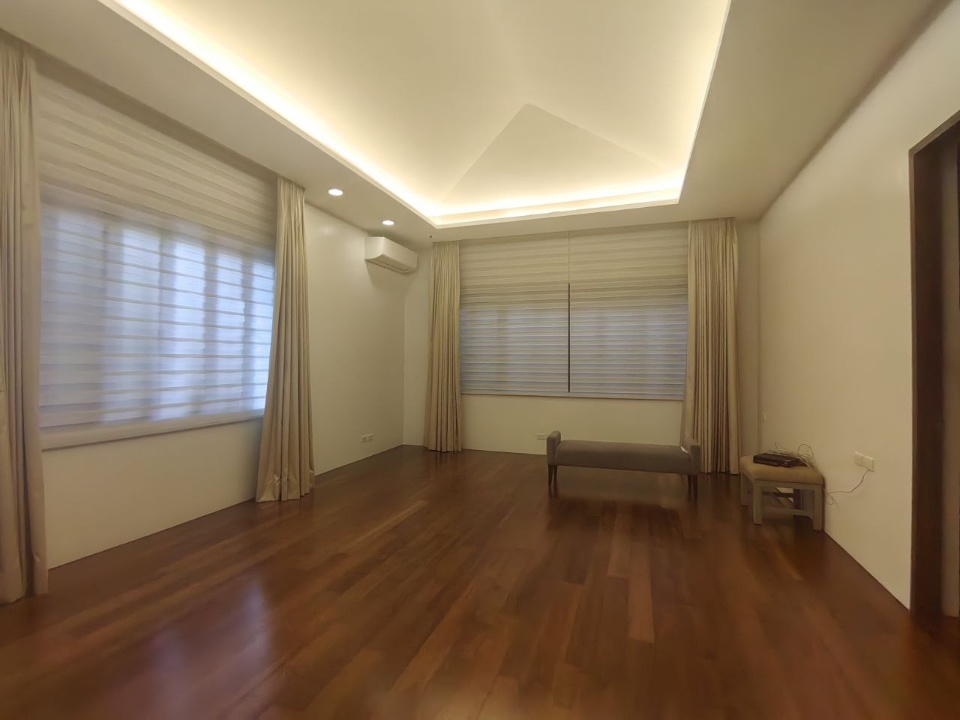 Villa For Rent in San Lorenzo