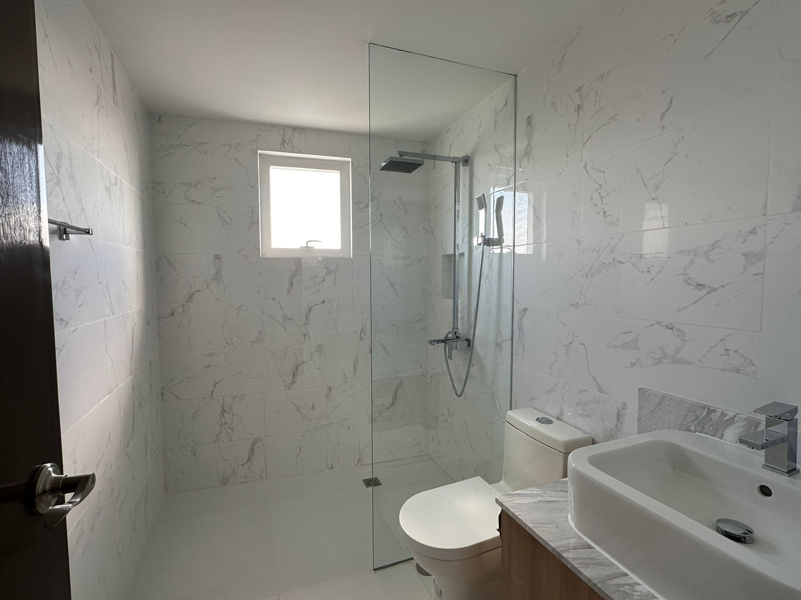 Condo For Sale in Ugong
