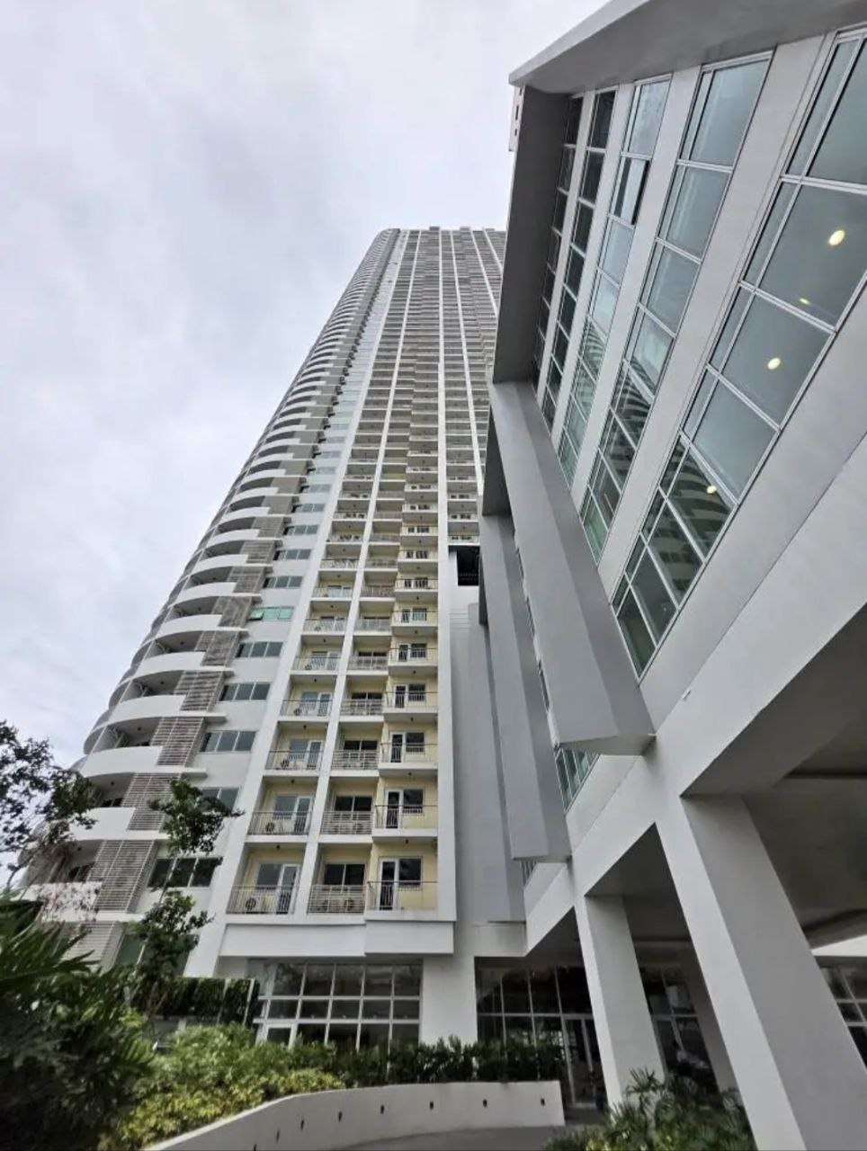 MAVEN AT CAPITOL COMMONS