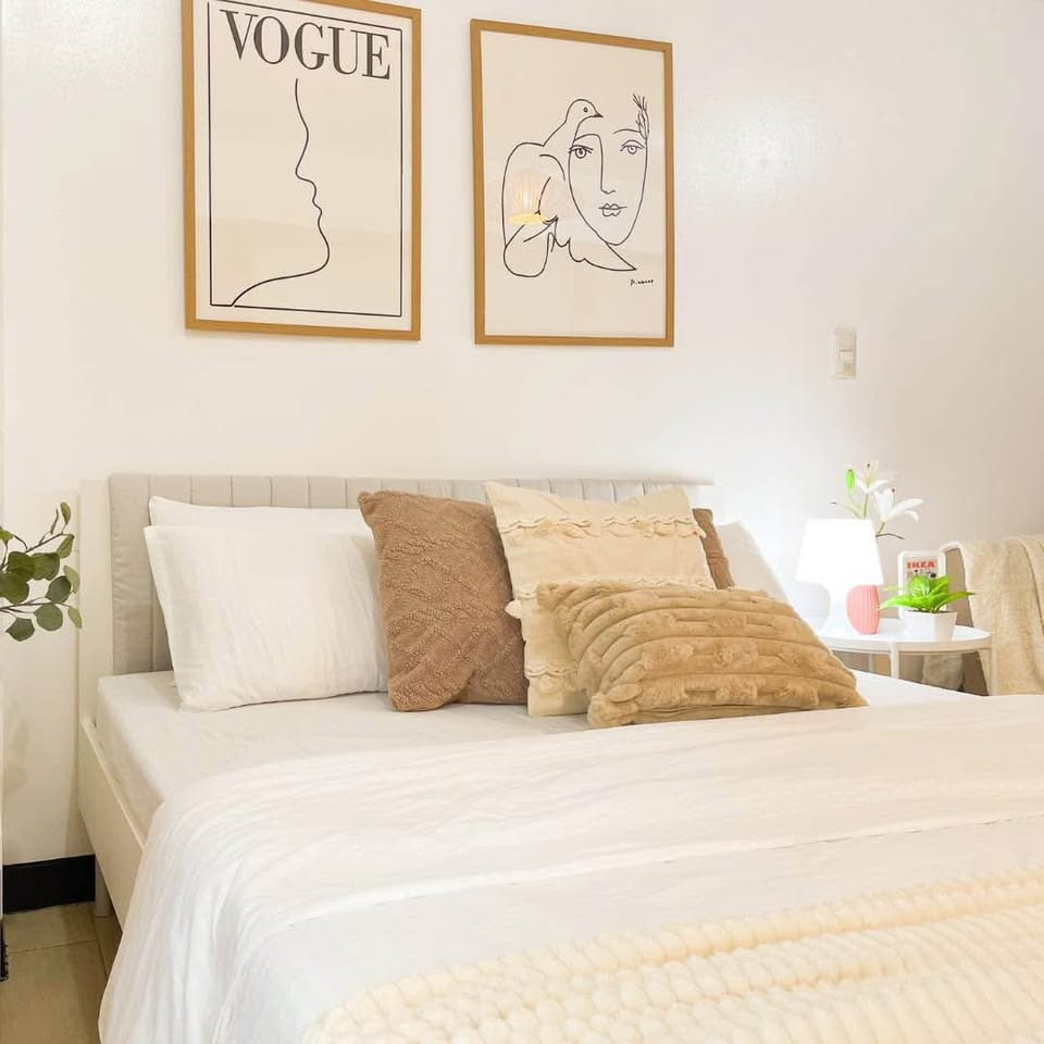 Condo For Sale in McKinley Hill