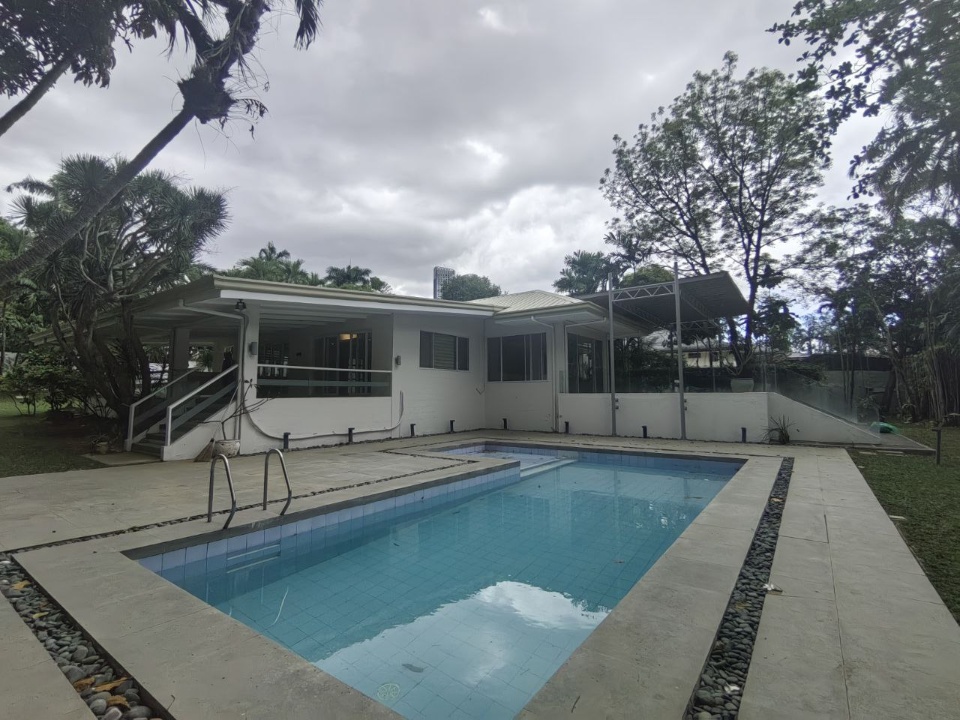 Villa For Rent in Dasmariñas