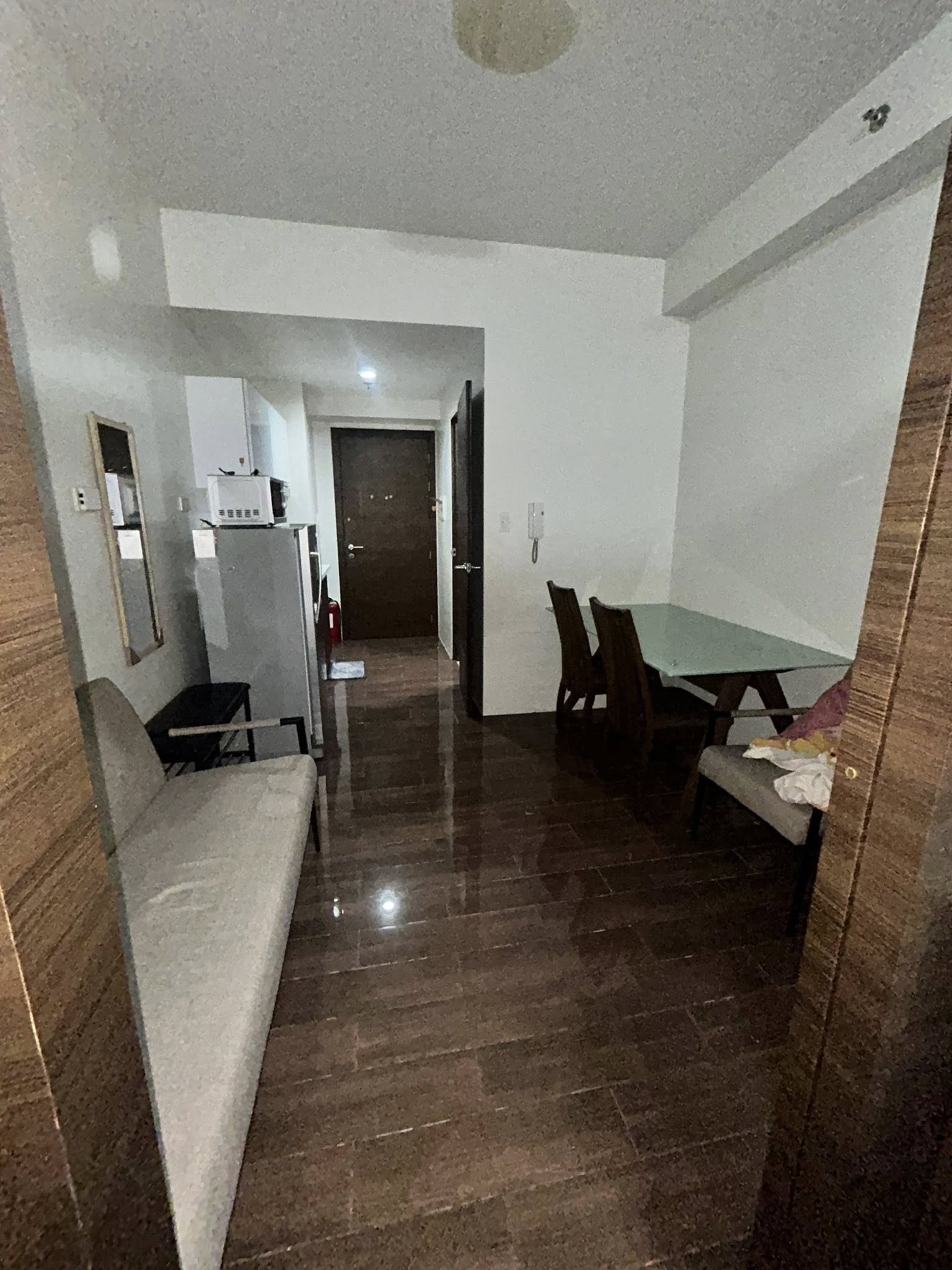 AIR RESIDENCES