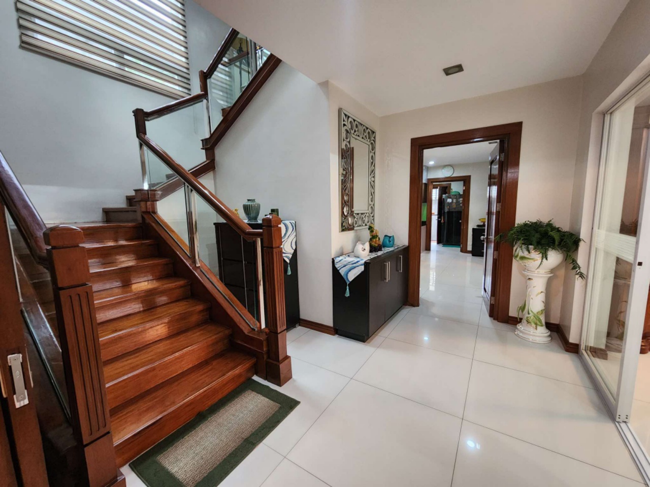 Apartment For Rent in Bel-Air