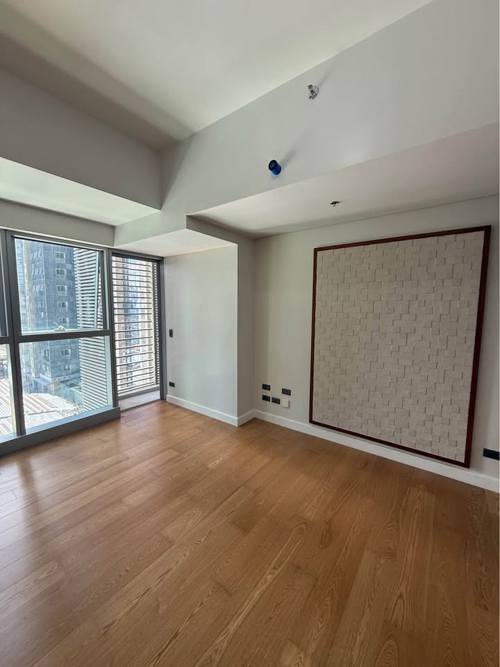 The Seasons Residences - Haru Tower