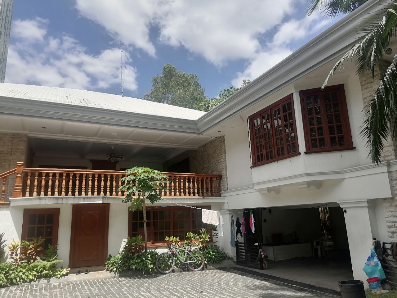 Villa For Rent in Urdaneta