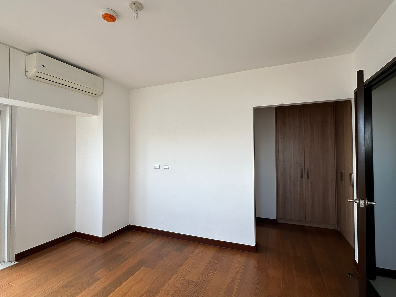 Condo For Sale in Ugong